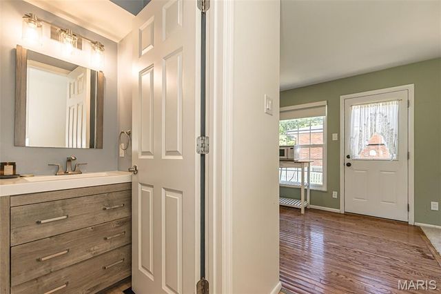 9822 Meadowfern Drive, Crestwood, MO 63126