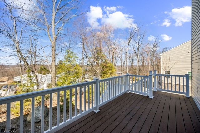 16 Esposito Ln, Roxbury Twp., NJ 07850