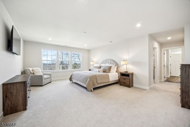 16 Esposito Ln, Roxbury Twp., NJ 07850
