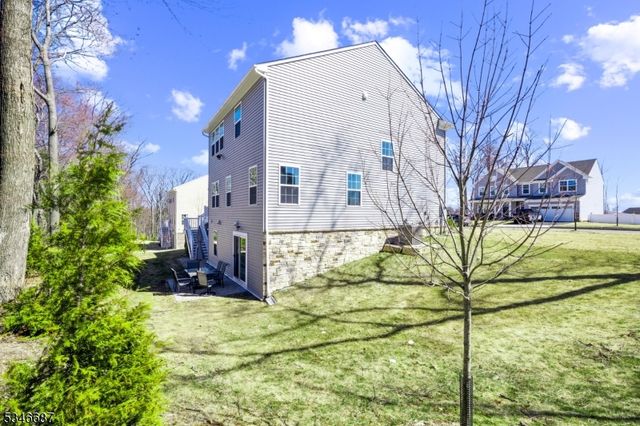 16 Esposito Ln, Roxbury Twp., NJ 07850