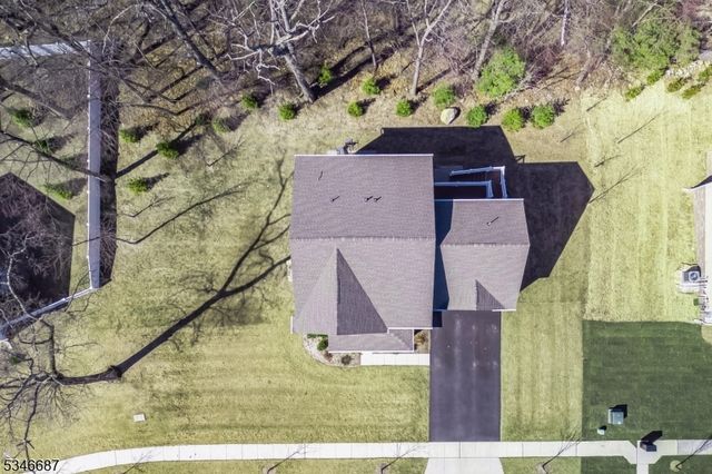 16 Esposito Ln, Roxbury Twp., NJ 07850