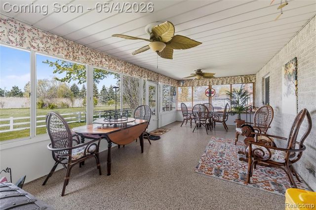 22050 Provincial Street, Trenton, MI 48183