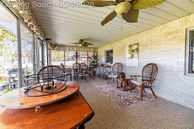 22050 Provincial Street, Trenton, MI 48183