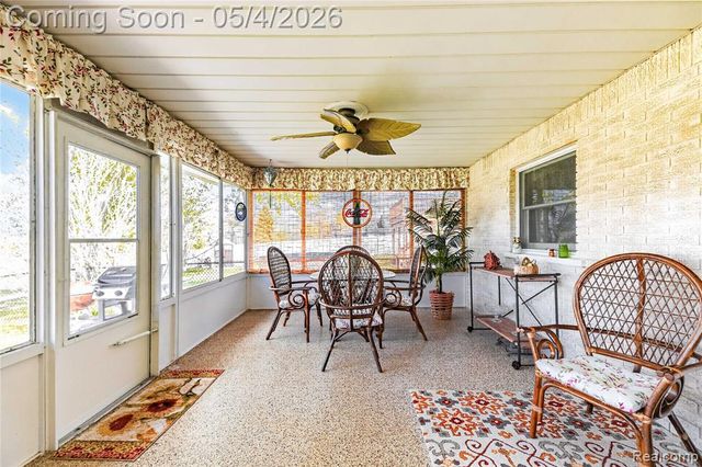 22050 Provincial Street, Trenton, MI 48183