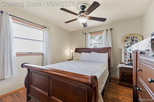 22050 Provincial Street, Trenton, MI 48183