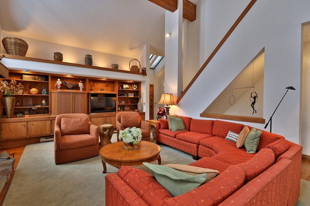 726 East Ash Road, Plymouth, VT 05056