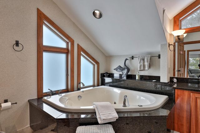 726 East Ash Road, Plymouth, VT 05056