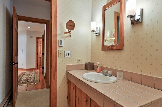 726 East Ash Road, Plymouth, VT 05056