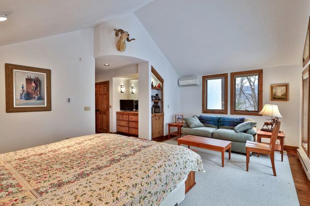 726 East Ash Road, Plymouth, VT 05056