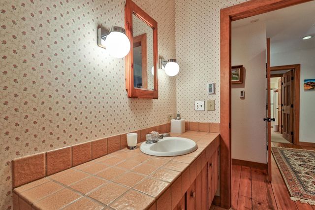 726 East Ash Road, Plymouth, VT 05056