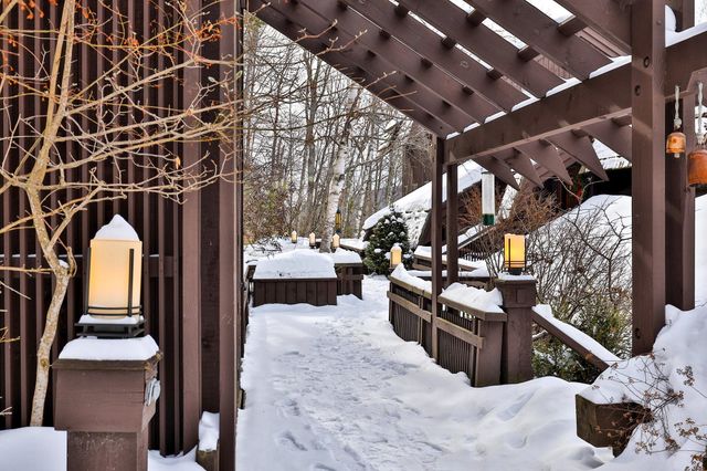 726 East Ash Road, Plymouth, VT 05056