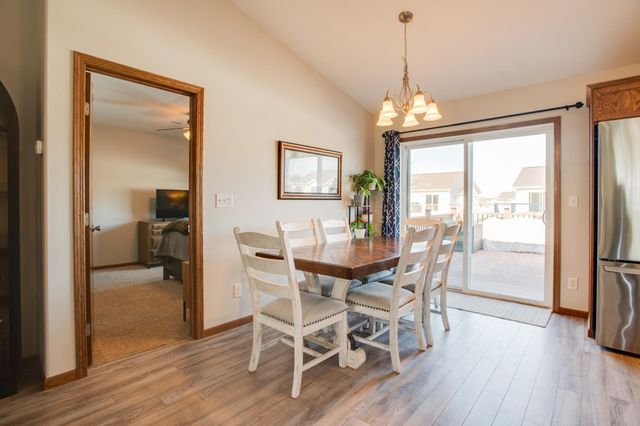 1158 44TH Avenue W, West Fargo, ND 58078