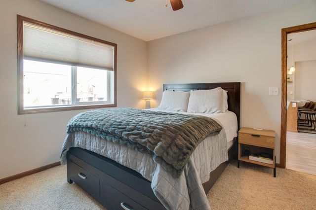 1158 44TH Avenue W, West Fargo, ND 58078