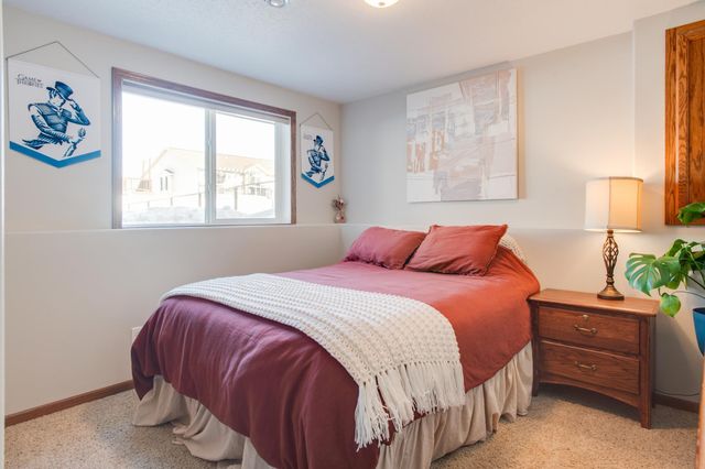 1158 44TH Avenue W, West Fargo, ND 58078