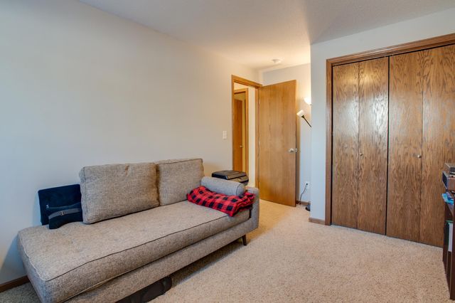 1158 44TH Avenue W, West Fargo, ND 58078