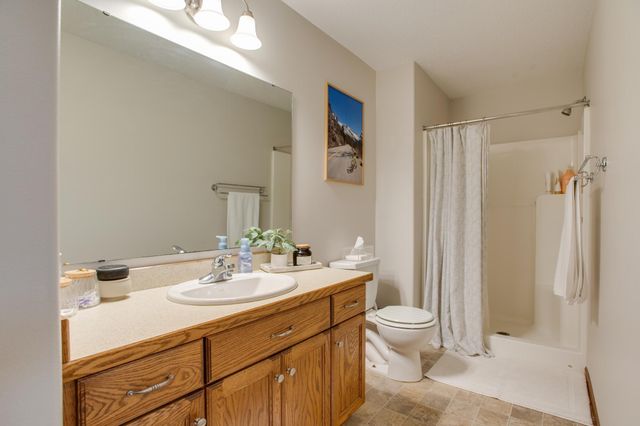 1158 44TH Avenue W, West Fargo, ND 58078