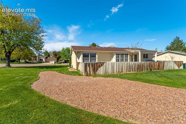 2 Cynthia Place, Pueblo, CO 81008