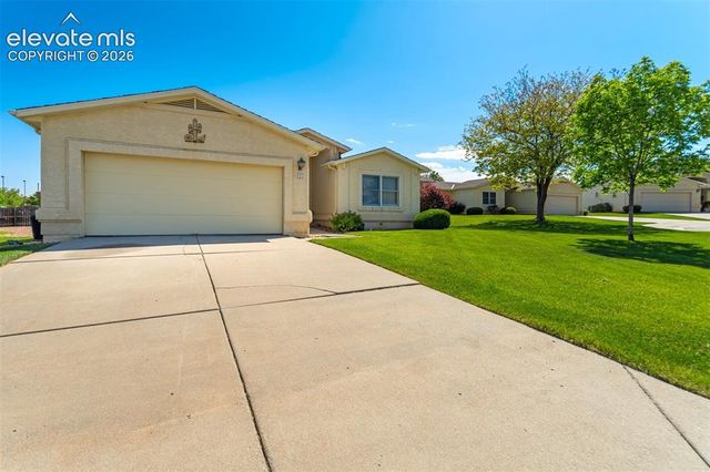 2 Cynthia Place, Pueblo, CO 81008