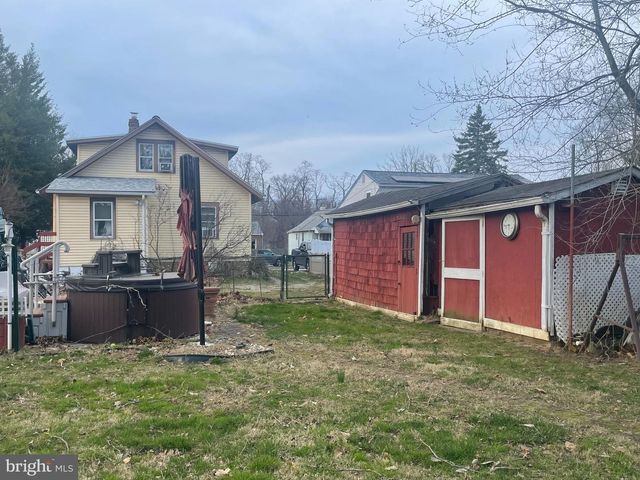 126 THOMAS AVE, Maple Shade, NJ 08052