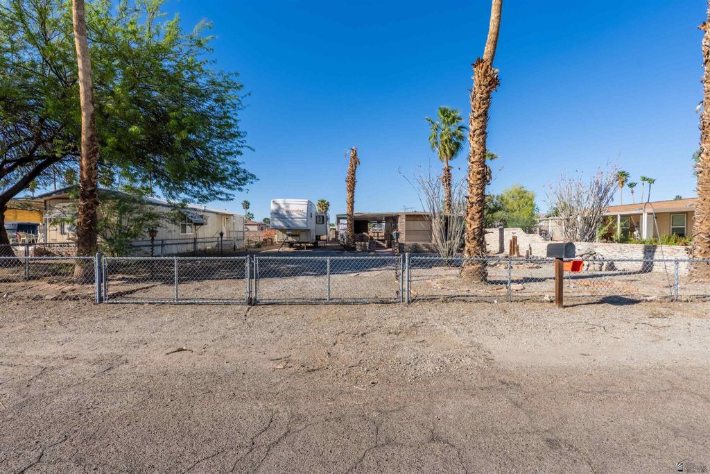 12850 E 35 St, Yuma, AZ 85367