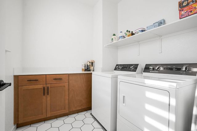 16283 Brownstone Ave, Lathrop, CA 95330