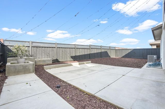 16283 Brownstone Ave, Lathrop, CA 95330