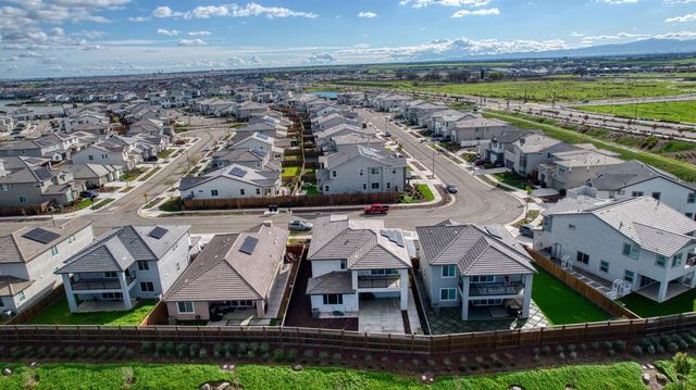 16283 Brownstone Ave, Lathrop, CA 95330