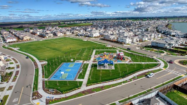 16283 Brownstone Ave, Lathrop, CA 95330