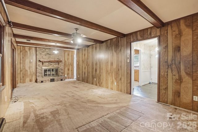 6704 Alanbrook Road, Charlotte, NC 28215