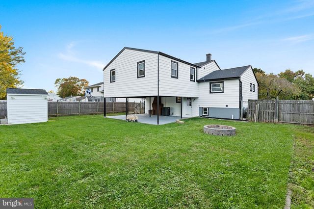 9 THORNTOWN LN, Bordentown, NJ 08505