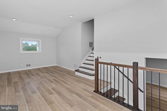 9 THORNTOWN LN, Bordentown, NJ 08505