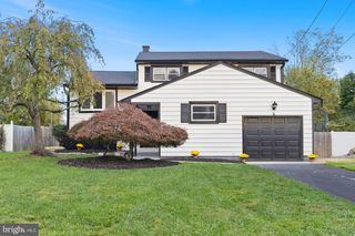 9 THORNTOWN LN, Bordentown, NJ 08505