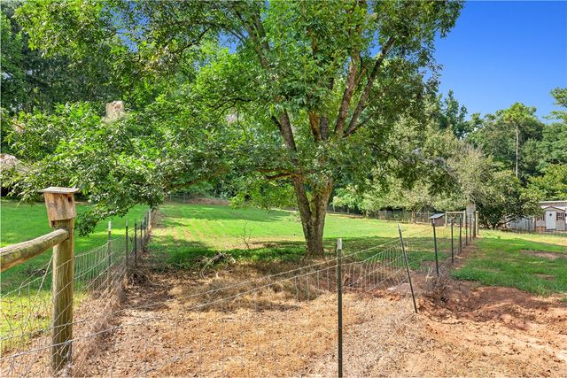 655 Old Hendry Church Road, Canon, GA 30520