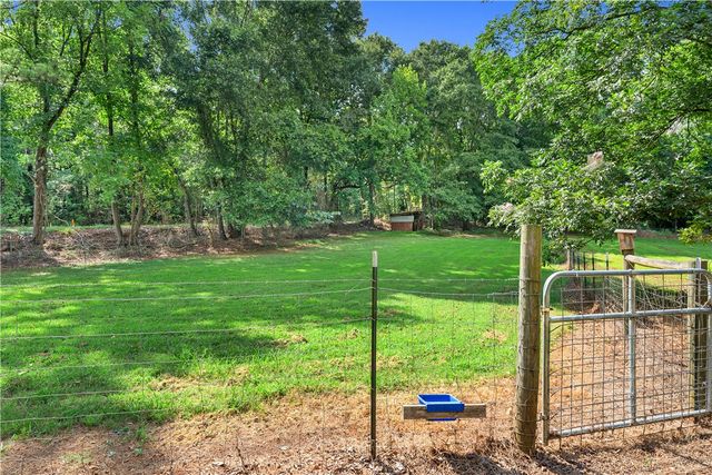 655 Old Hendry Church Road, Canon, GA 30520