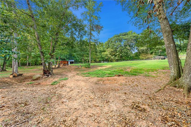 655 Old Hendry Church Road, Canon, GA 30520