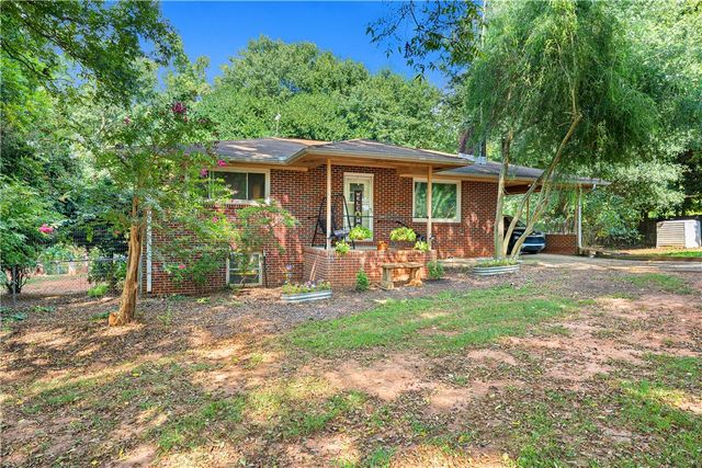 655 Old Hendry Church Road, Canon, GA 30520