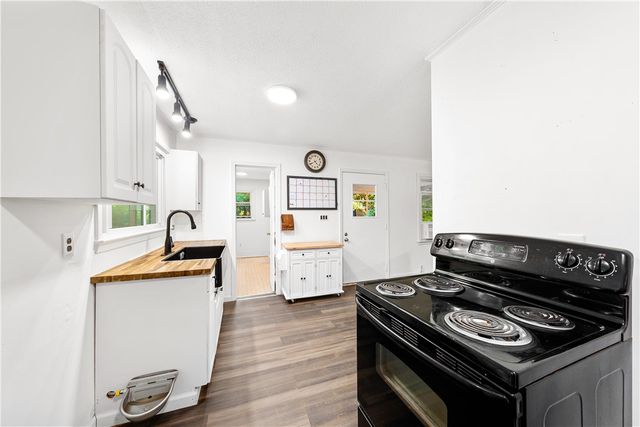 655 Old Hendry Church Road, Canon, GA 30520