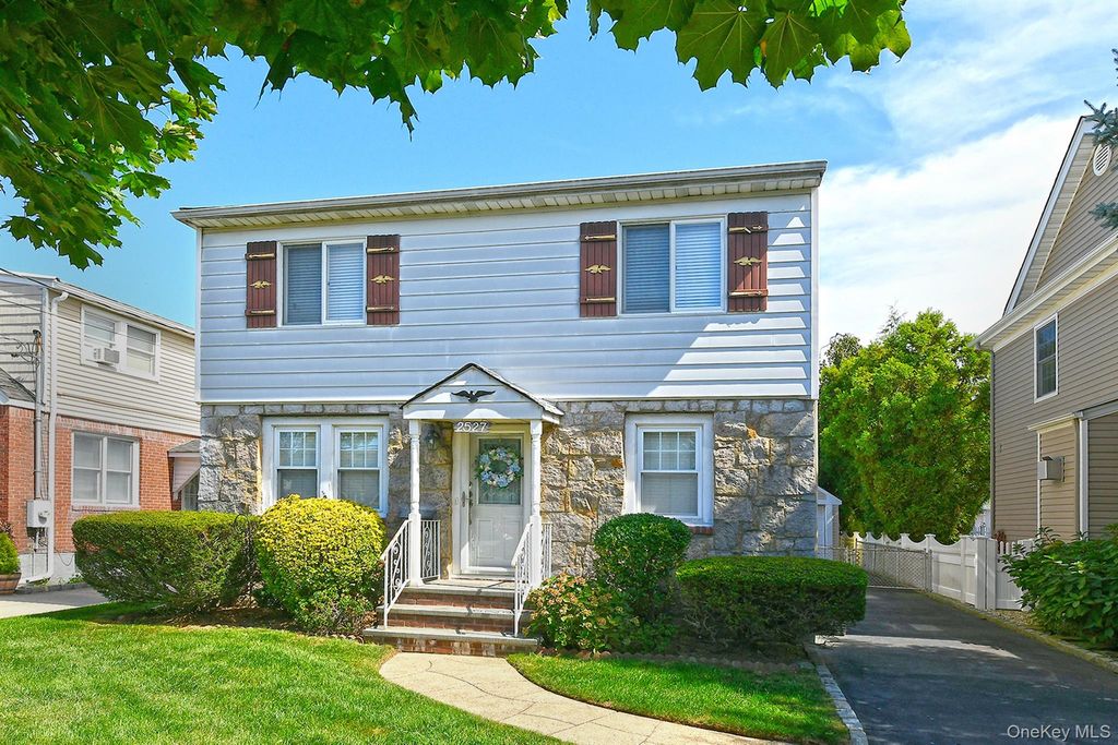 2527 Yorktown Street, Oceanside, NY 11572 — photo 4