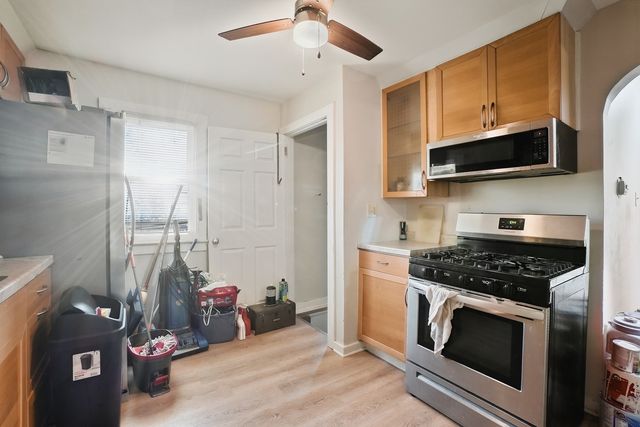 215 Barr Elms Avenue, Joliet, IL 60433