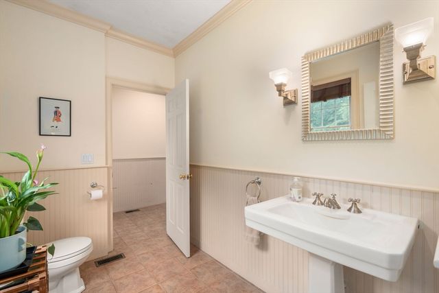35 Houghton Ln, Boxborough, MA 01719