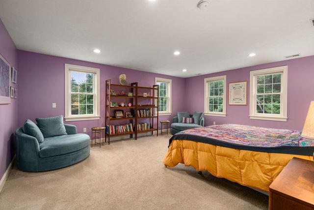 35 Houghton Ln, Boxborough, MA 01719