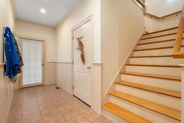 35 Houghton Ln, Boxborough, MA 01719