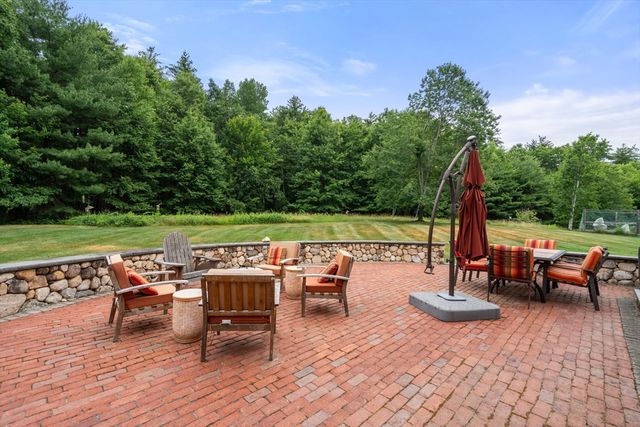35 Houghton Ln, Boxborough, MA 01719