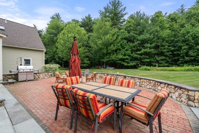 35 Houghton Ln, Boxborough, MA 01719