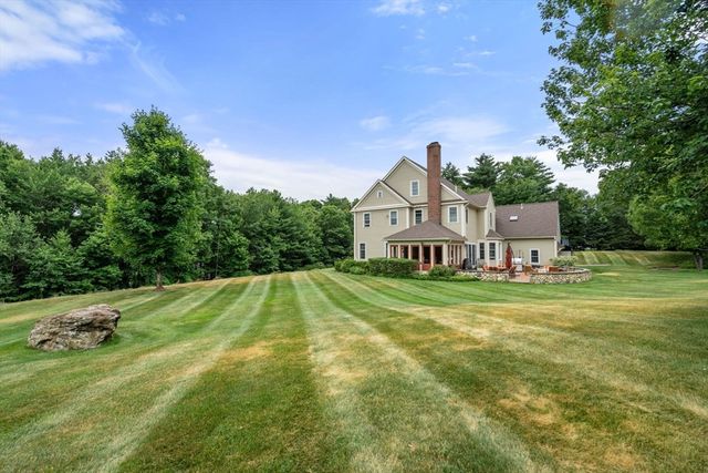 35 Houghton Ln, Boxborough, MA 01719