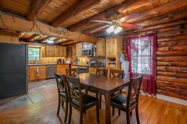 47 Uptack Rd, Groveland, MA 01834