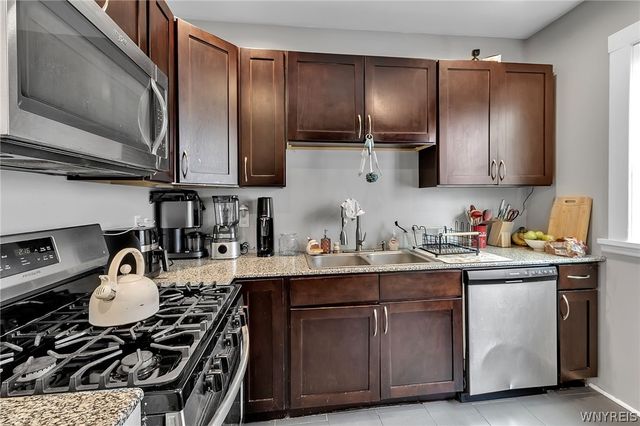 82 Dakota Street, Buffalo, NY 14216