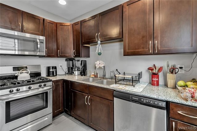 82 Dakota Street, Buffalo, NY 14216