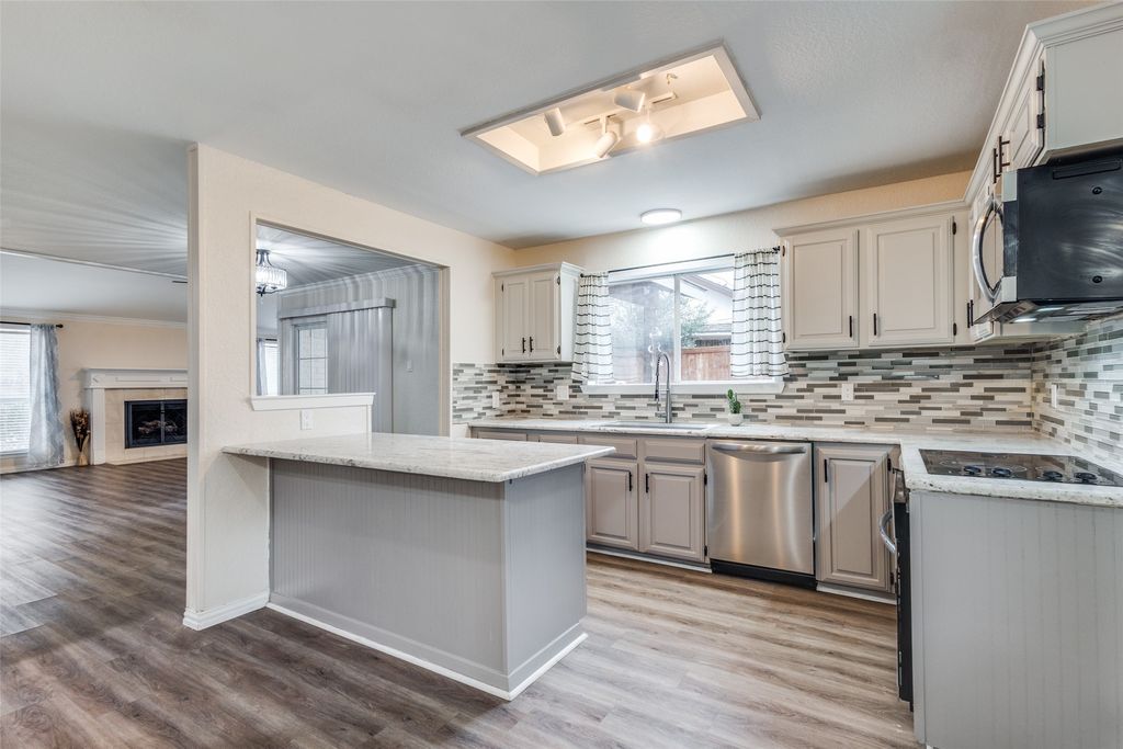 1846 Tucson Drive, Lewisville, TX 75077 — photo 2