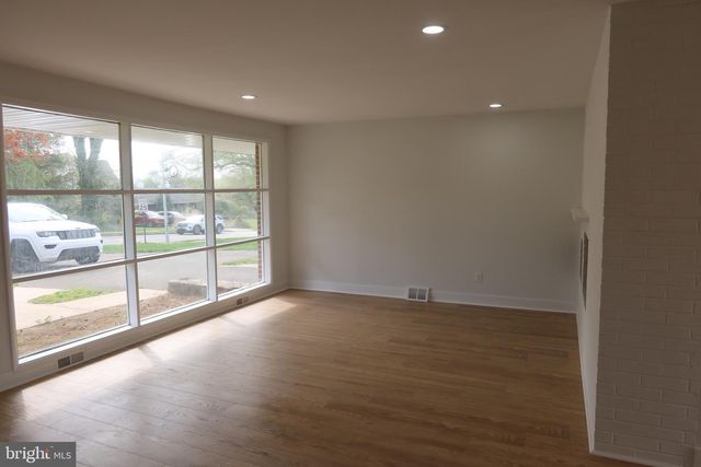 700 FRASER RD, Glenside, PA 19038